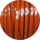 Nouveau cuir plat 5mm de couleur orange verni craquelé en vente au cm