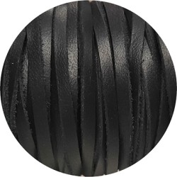 Cuir plat de 3mm soft noir bords droits en vente au cm