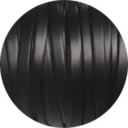 Cordon de cuir plat lisse de 8mm de couleur noire en vente au cm