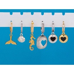 Boucle d'oreille en forme de goutte avec trois accroches en métal couleur or