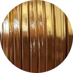 Bride rempliée de 3mm lisse en cuir or brillant en vente au cm