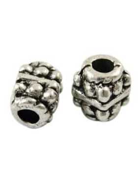 Poche de 50 Petites perles tubes a picots indispensables-4mm