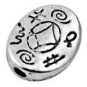 Perle ovale et plate gravee en metal couleur argent tibetain-11mm