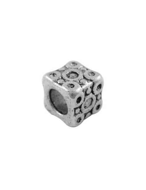 Perle cube travaillee sans plomb-11mm