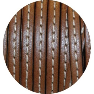 Cuir plat 5mm caramel couture blanche vendu au metre