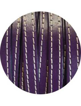 Cordon de cuir plat 10mm x 2mm violet coutures vendu au metre