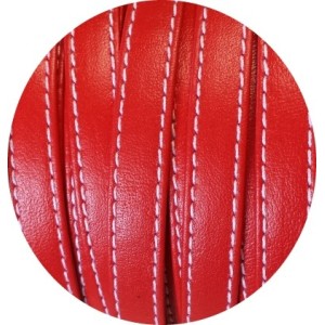 Cordon de cuir plat 10x2mm double rouge coutures-vente au cm