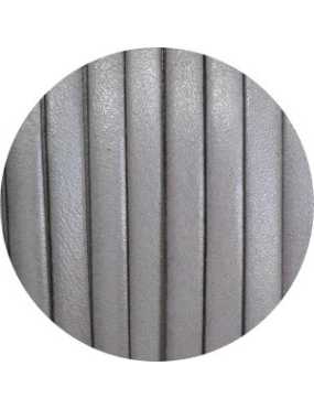 Cordon de cuir plat couleur gris clair-vente au cm