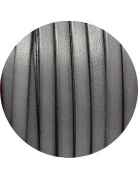 Cordon de cuir plat 6mm x 2mm de couleur gris clair-vente au cm