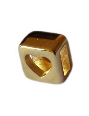 Passant carré couleur or avec coeur pour lacet plat de cuir de 5mm