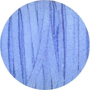 Cuir plat brut de 4mm de couleur bleu vendu à la coupe au mètre