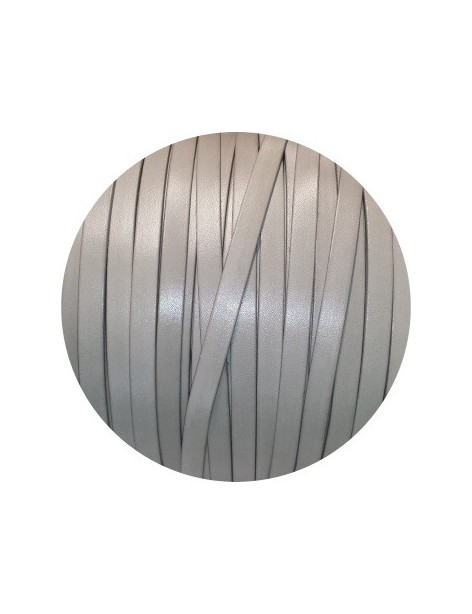 Cuir plat gris perle de 10mm vendu à la coupe au mètre