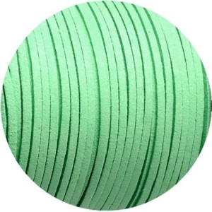 Lacet de suedine plat de 3mm vert clair vif