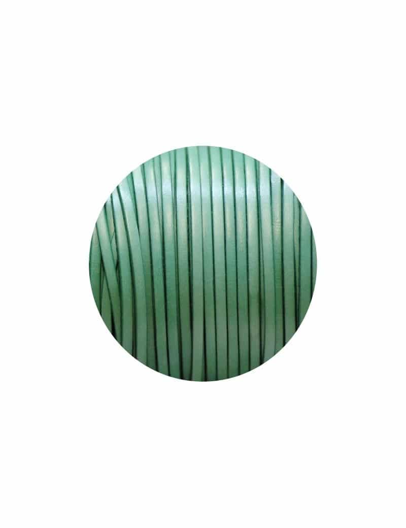 Cordon de cuir plat 3mm vert arcadia en vente au cm