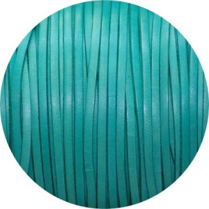 Cordon de cuir plat 3mm turquoise pastel en vente au cm