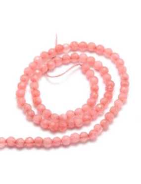 Fil de 90 perles rondes de 4mm à facettes en jade rose corail
