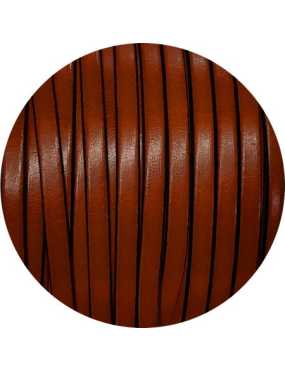 Cordon de cuir plat 5mm lisse marron moyen vendu au mètre