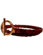 Exemple de montage de bracelet réalisé avec cette bride de 5mm en cuir de chèvre rouge bordeaux